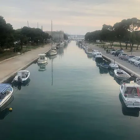 Bona Dea Seaside Daire *