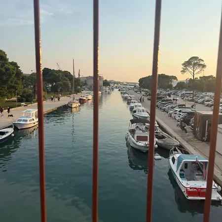 Bona Dea Seaside Apartment