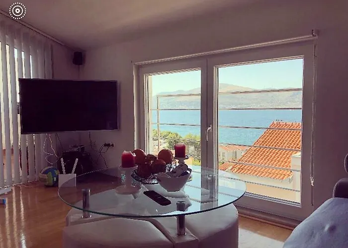 Bona Dea Seaside Appartement Trogir
