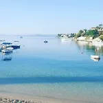 Bona Dea Seaside Трогір